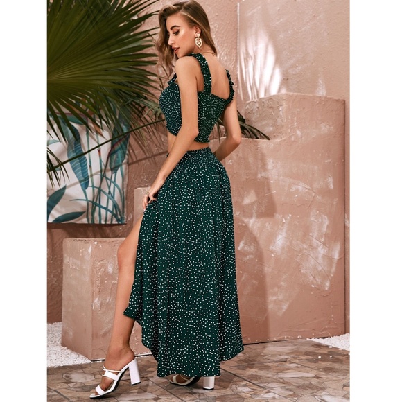 Polka Dot Green 2 Piece Outfit: Crop Top + Skirt - Picture 2 of 5